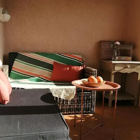 Apartment Ste-maxime - Au Coeur De La Pinede Avec Grande Terrasse Et Parking Gratuit A 500m De La