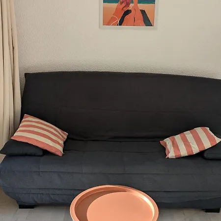 Apartment Ste-maxime - Au Coeur De La Pinede Avec Grande Terrasse Et Parking Gratuit A 500m De La