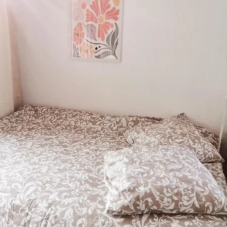 Apartment Ste-maxime - Au Coeur De La Pinede Avec Grande Terrasse Et Parking Gratuit A 500m De La *